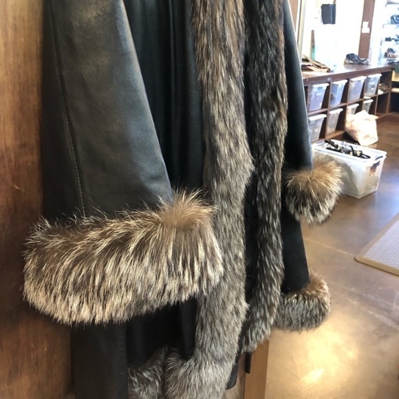 Vintage Marco gianotti Italian fur coat​​​​​​ - Picture 4 of 10